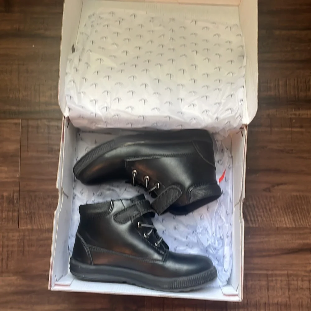 Deer Stags Quinton dress boots, EUC